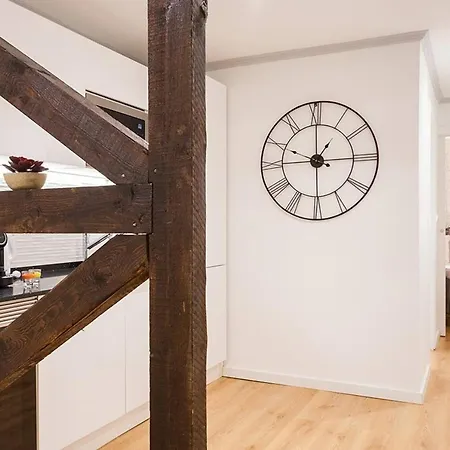 In Alfama With Patio Apartamento